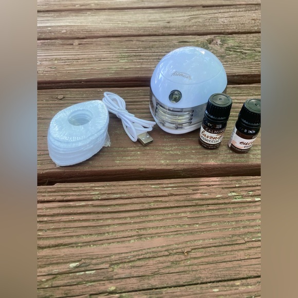 Goldessence Aromas Aromatherapy Essential oils travel kit - Picture 2 of 2